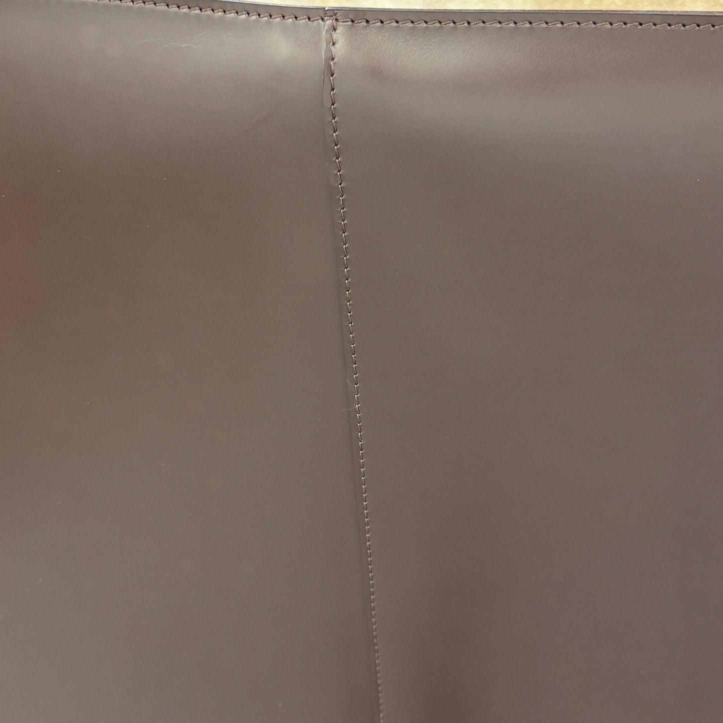 Lit queen-size Poliform Kelly, cuir