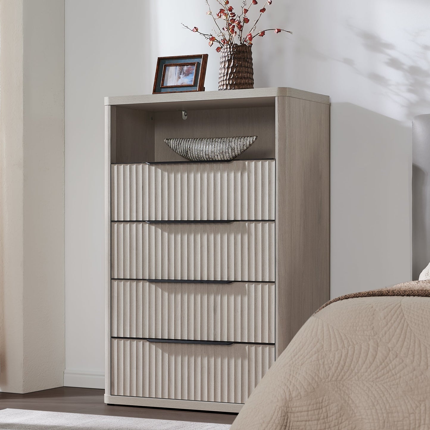 Commode verticale à 4 tiroirs