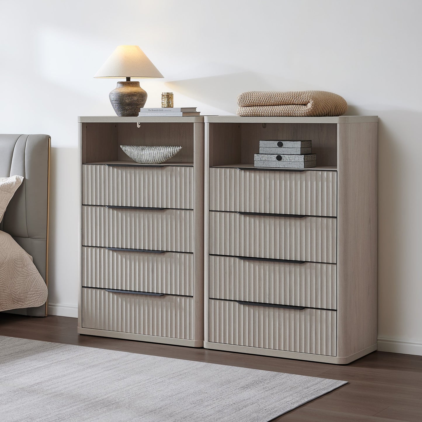 Commode verticale à 4 tiroirs