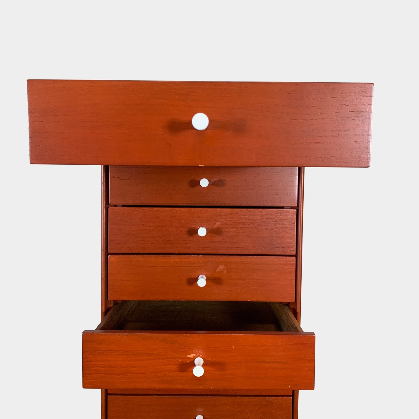 Armoire à bijoux avec support