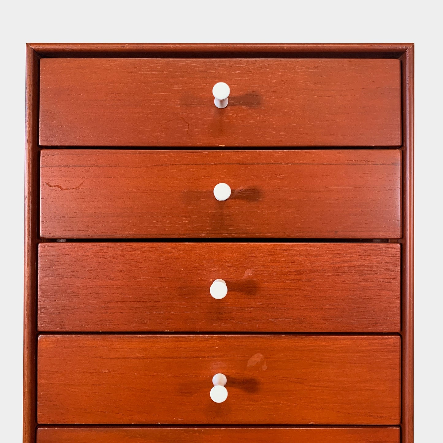 Armoire à bijoux avec support