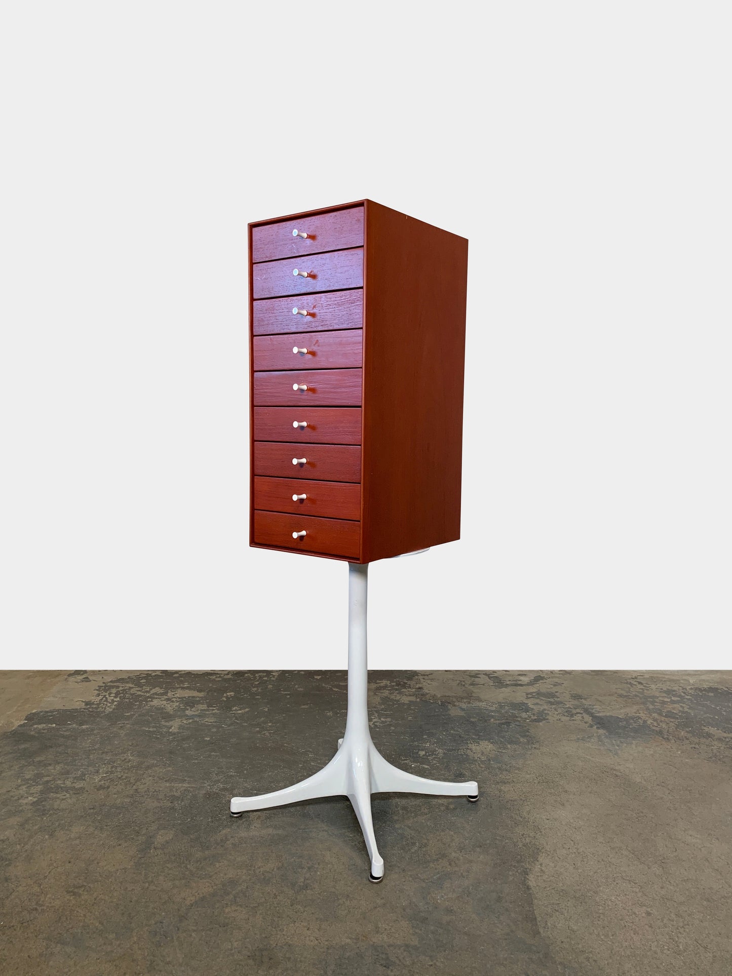 Armoire à bijoux avec support