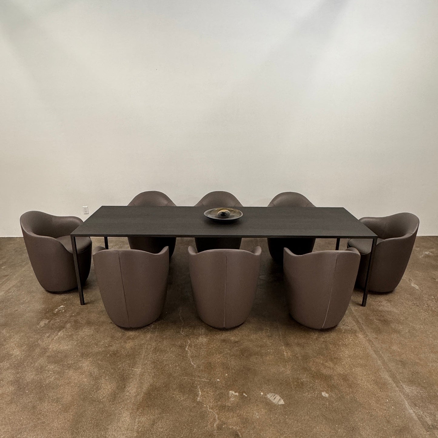 Paire de chaises de salle à manger pivotantes DWR Lina