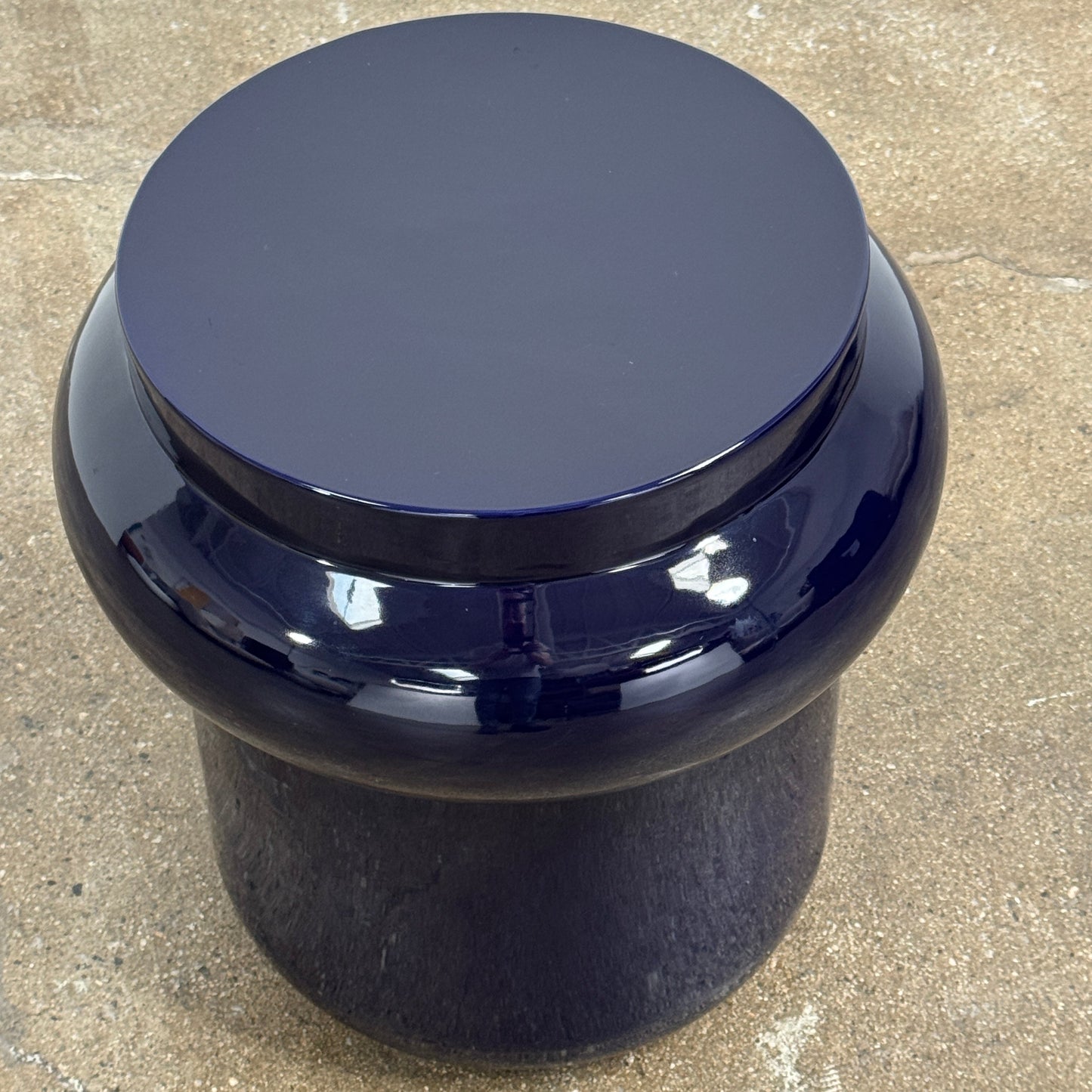 Table Dot de la collection Delcourt