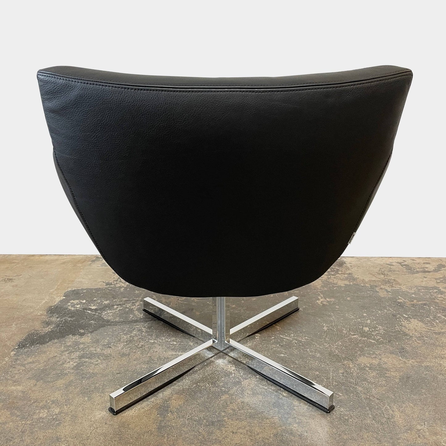Chaise pivotante Team by Wellis Bocu