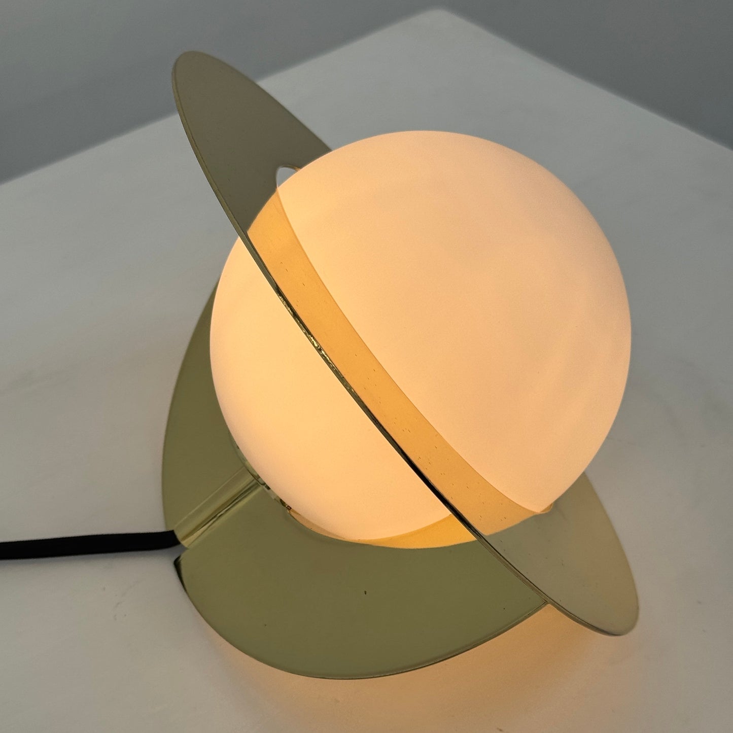 Lampe de table avion de Tom Dixon
