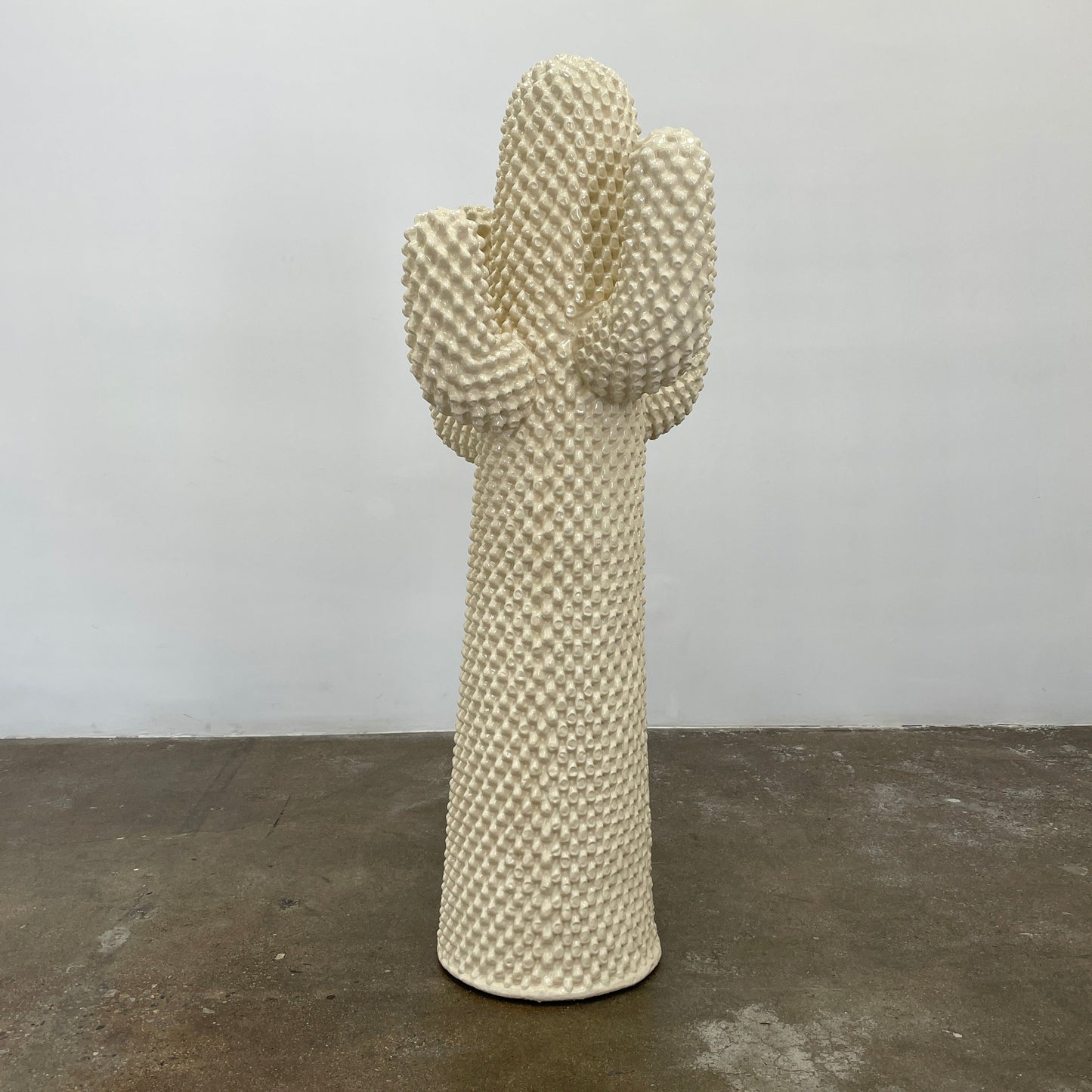 Gufram Un autre portemanteau / sculpture en cactus blanc