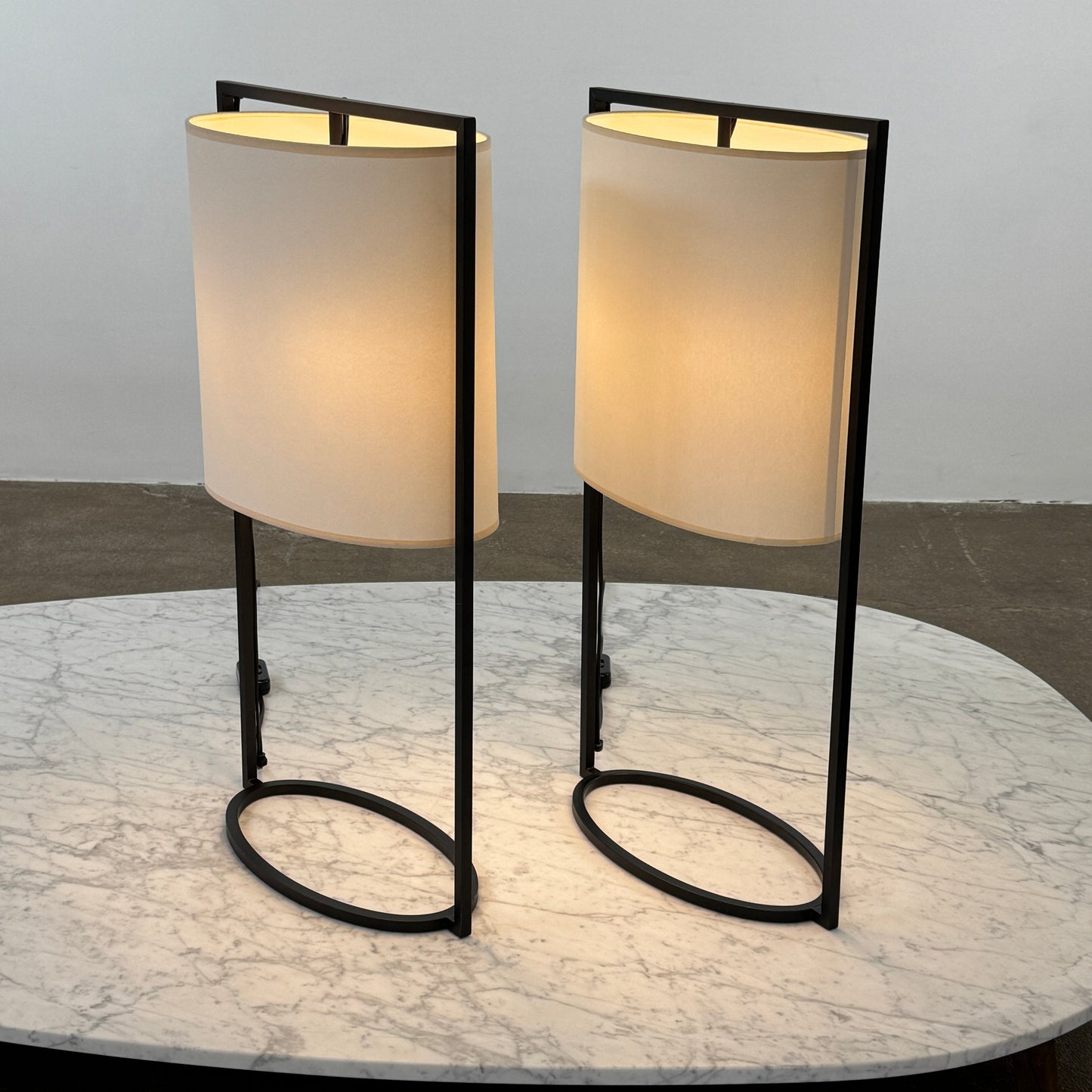 Lampe de table à motif Holly Hunt