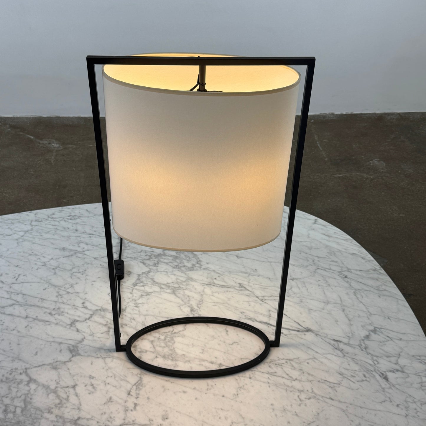 Lampe de table à motif Holly Hunt