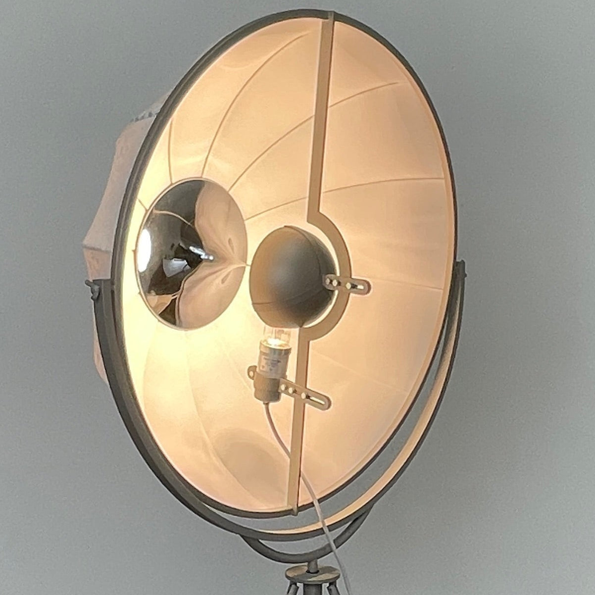 Lampadaire ornemental Fortuny de Pallucco Italia