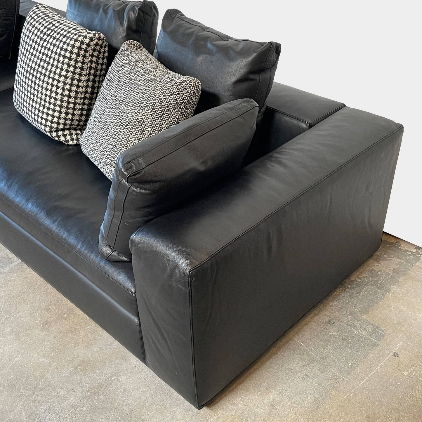 Canapé en cuir noir Minotti Hamilton