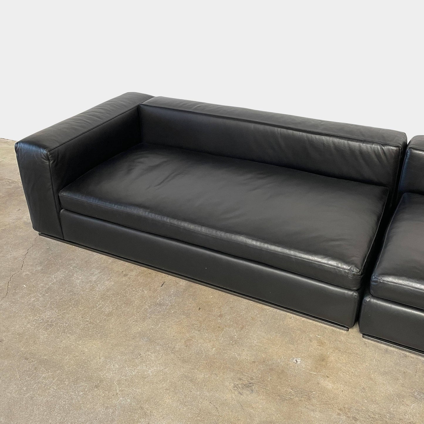 Canapé en cuir noir Minotti Hamilton