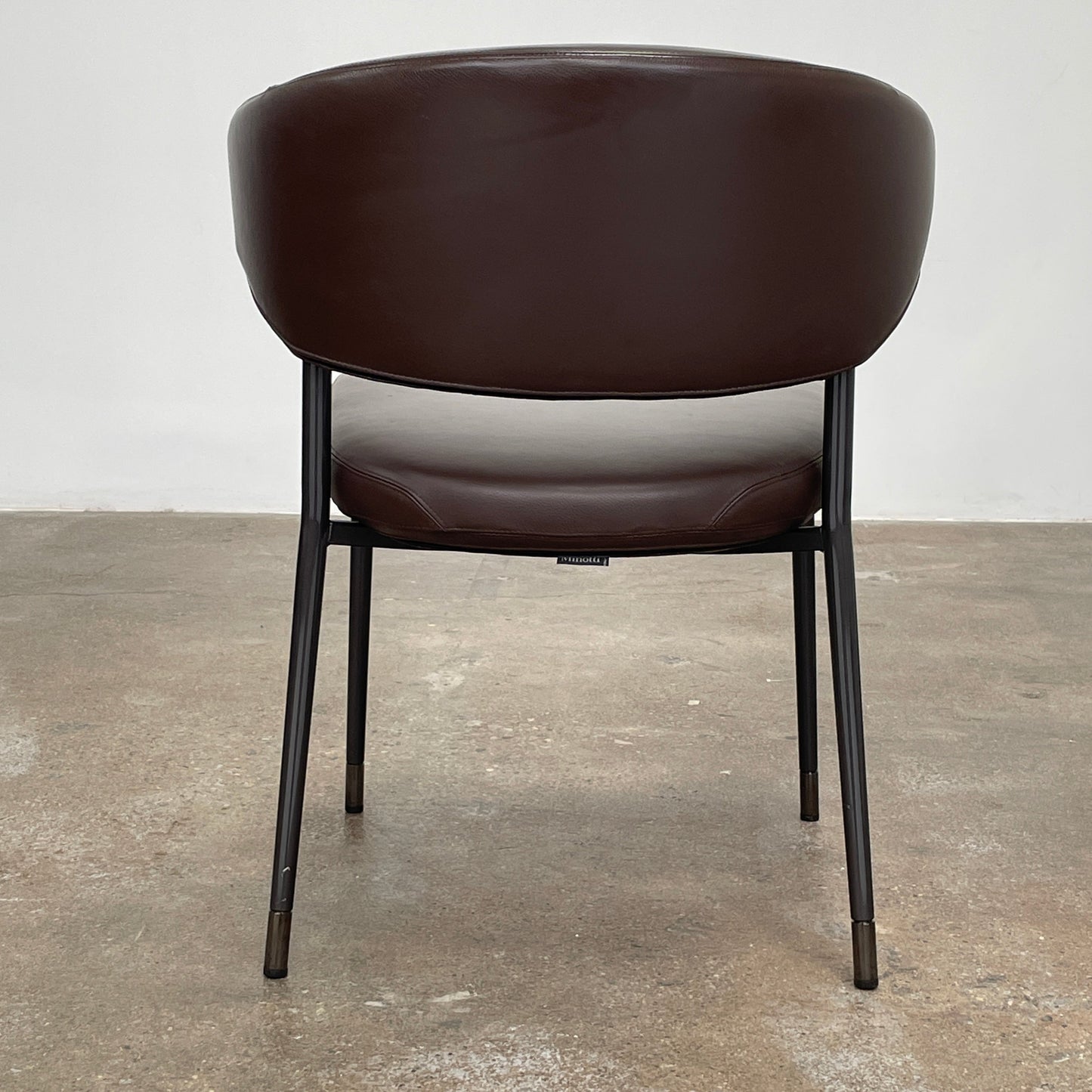Ensemble de six chaises de salle à manger Minotti Mills