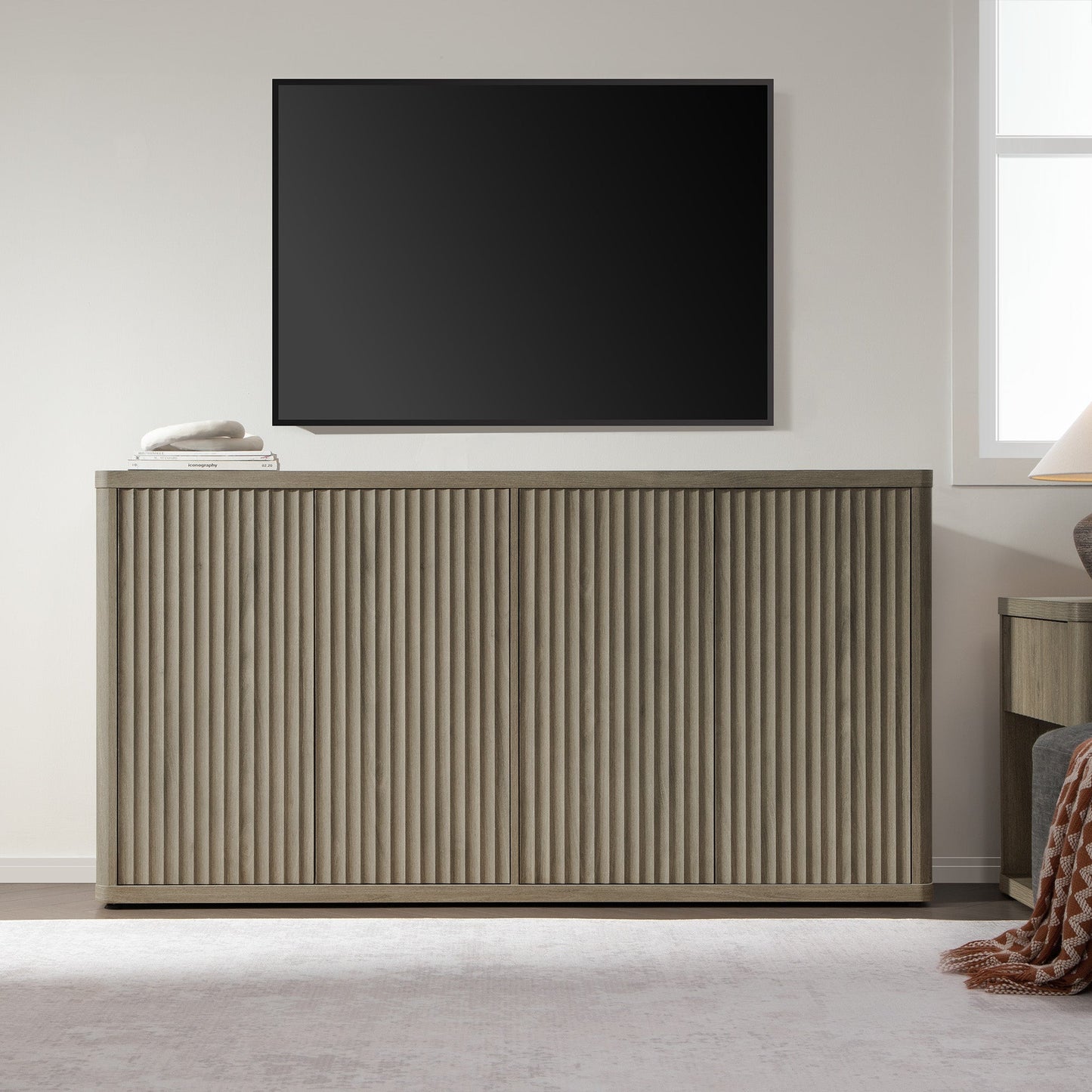 Cas 4-Door TV Stand