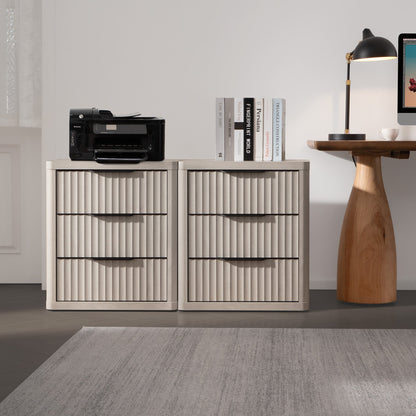 Cas 3 Drawers Nightstand with Black Handle