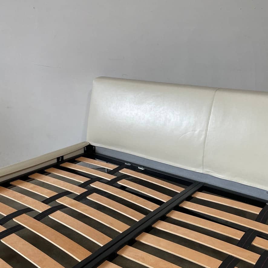 B&amp;B Italia Charles E. Lit King Size