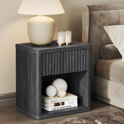 Cas Dresser and Nightstands Set