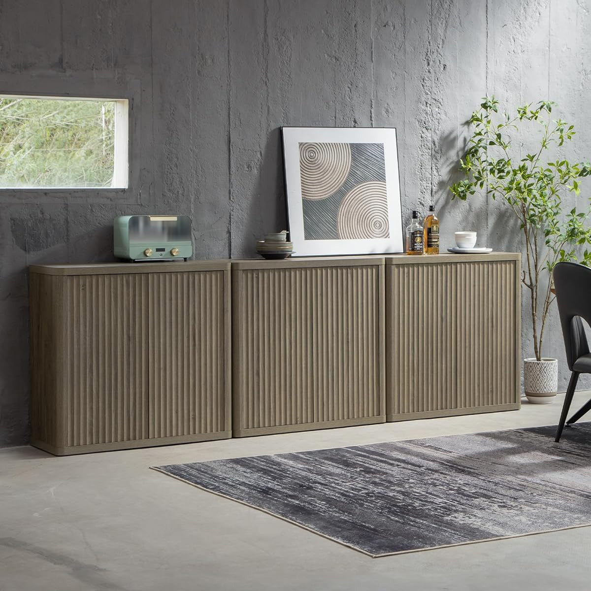 Cas TV Console with 2 Doors