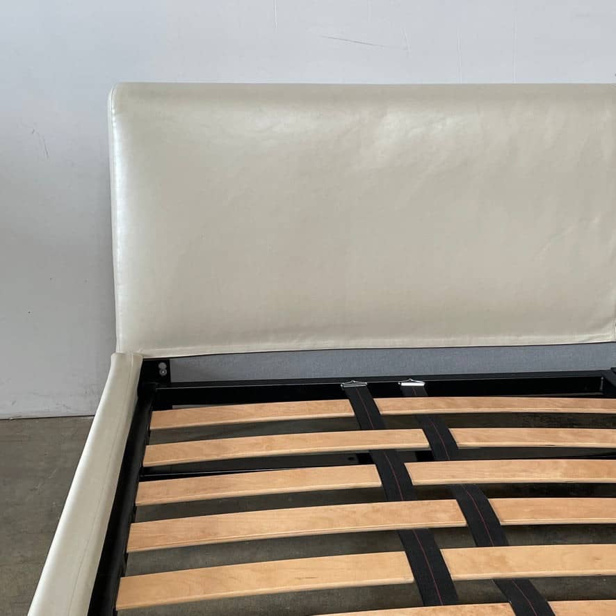 B&amp;B Italia Charles E. Lit King Size
