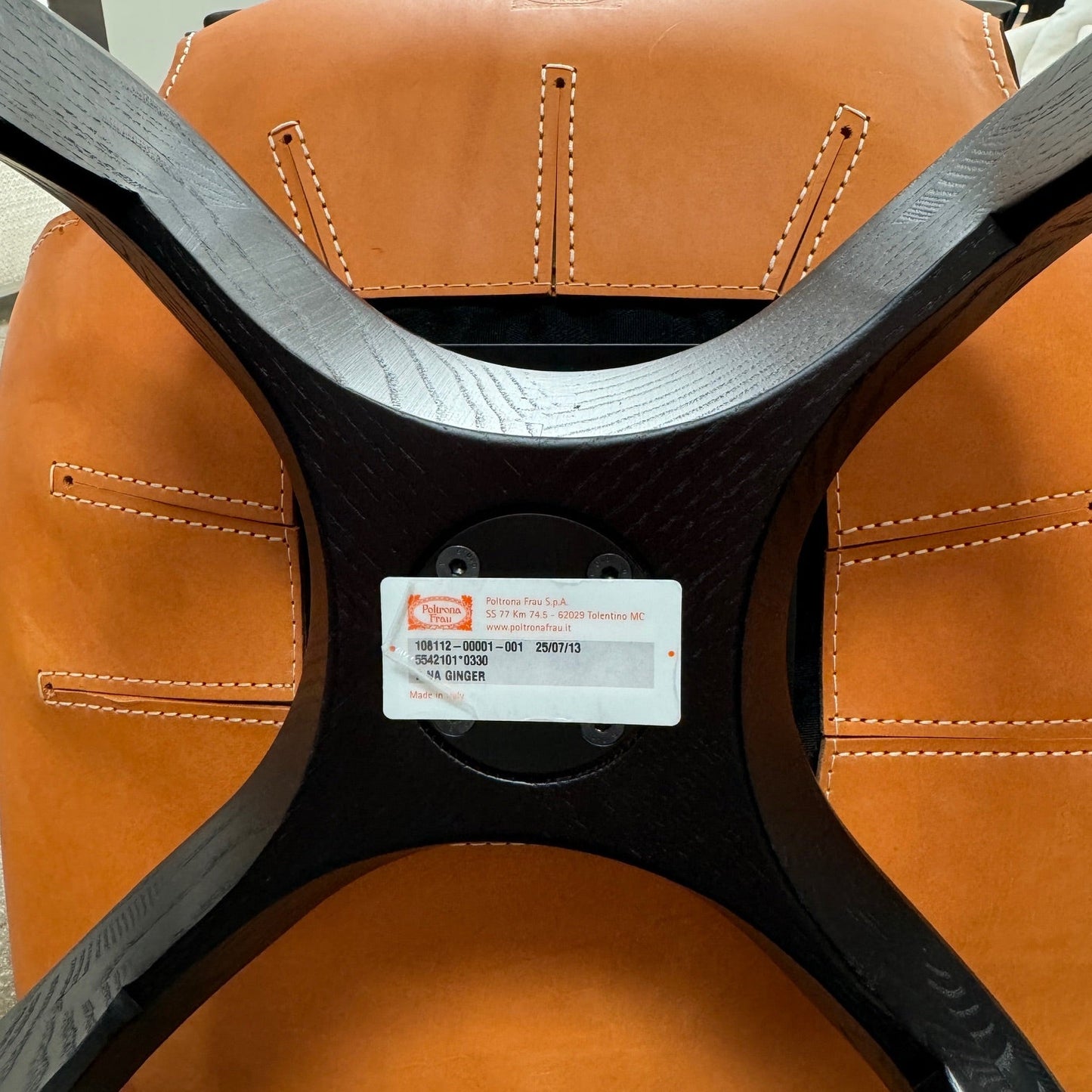 Poltrona Frau Petite chaise gingembre