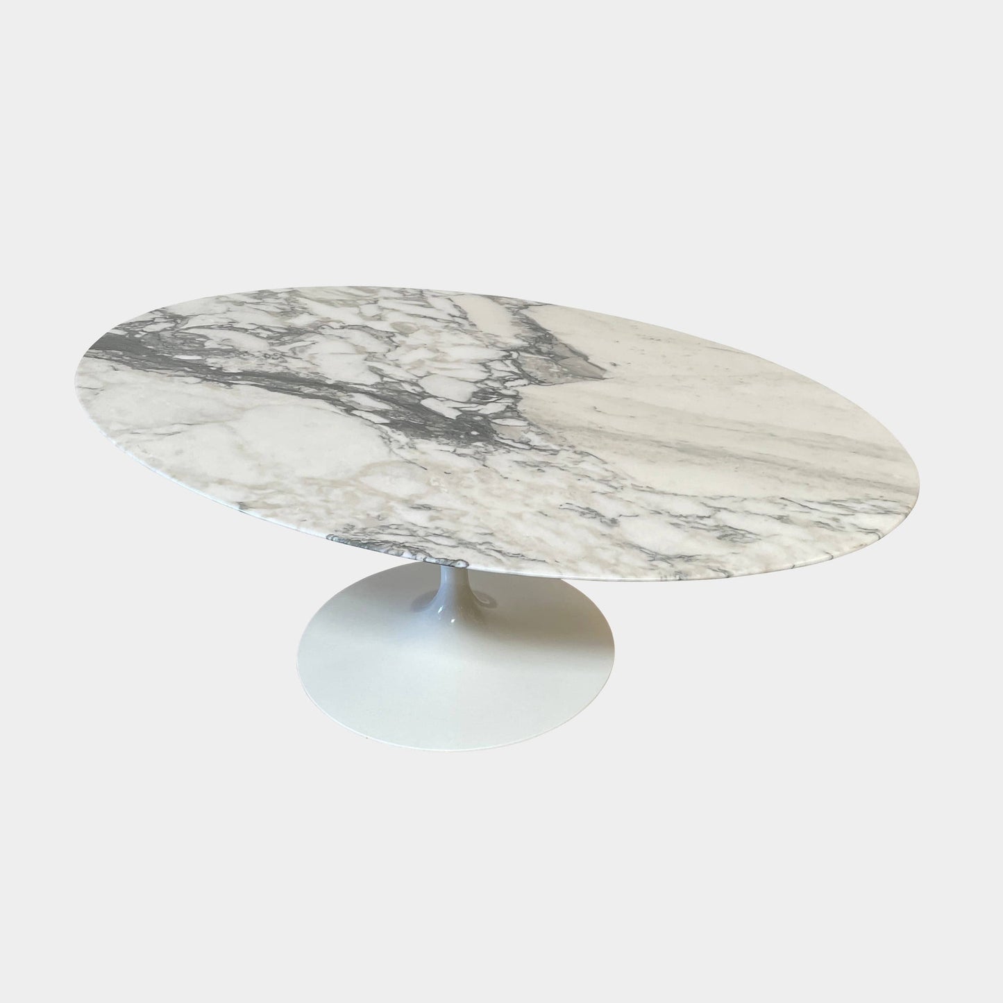Table basse ovale sur pied Saarinen