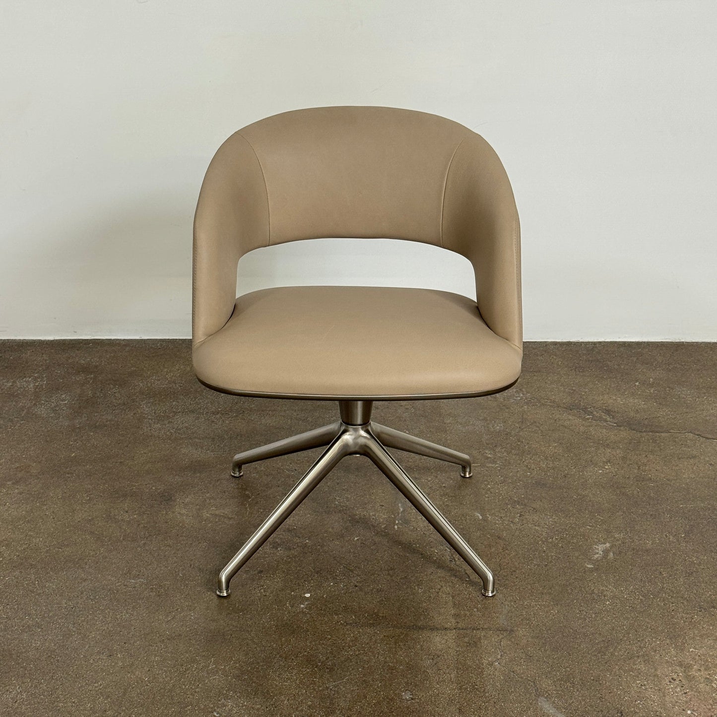 Chaise de bureau pivotante Flexform Alma à 4 branches