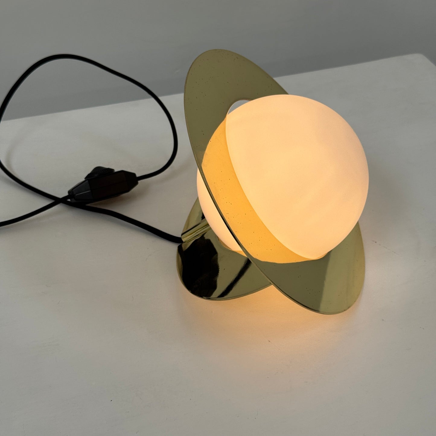 Lampe de table avion de Tom Dixon