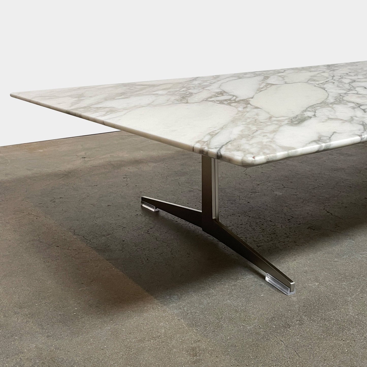 Table basse Flexform Fly en marbre