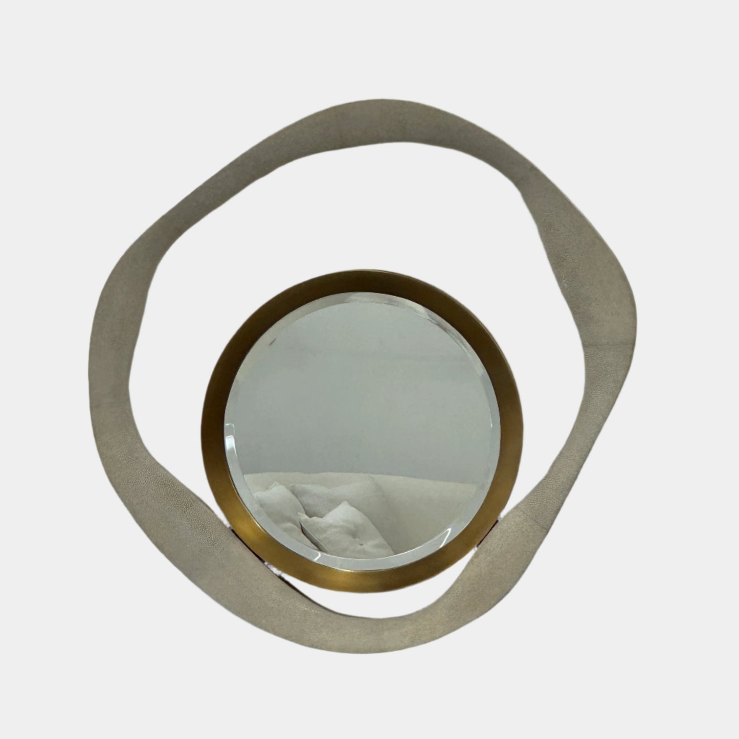Miroir R&amp;Y Augousti Lily M, miroir en galuchat crème, laiton