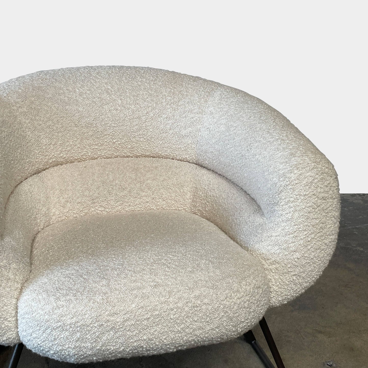 Fauteuil DJE de la collection Delcourt