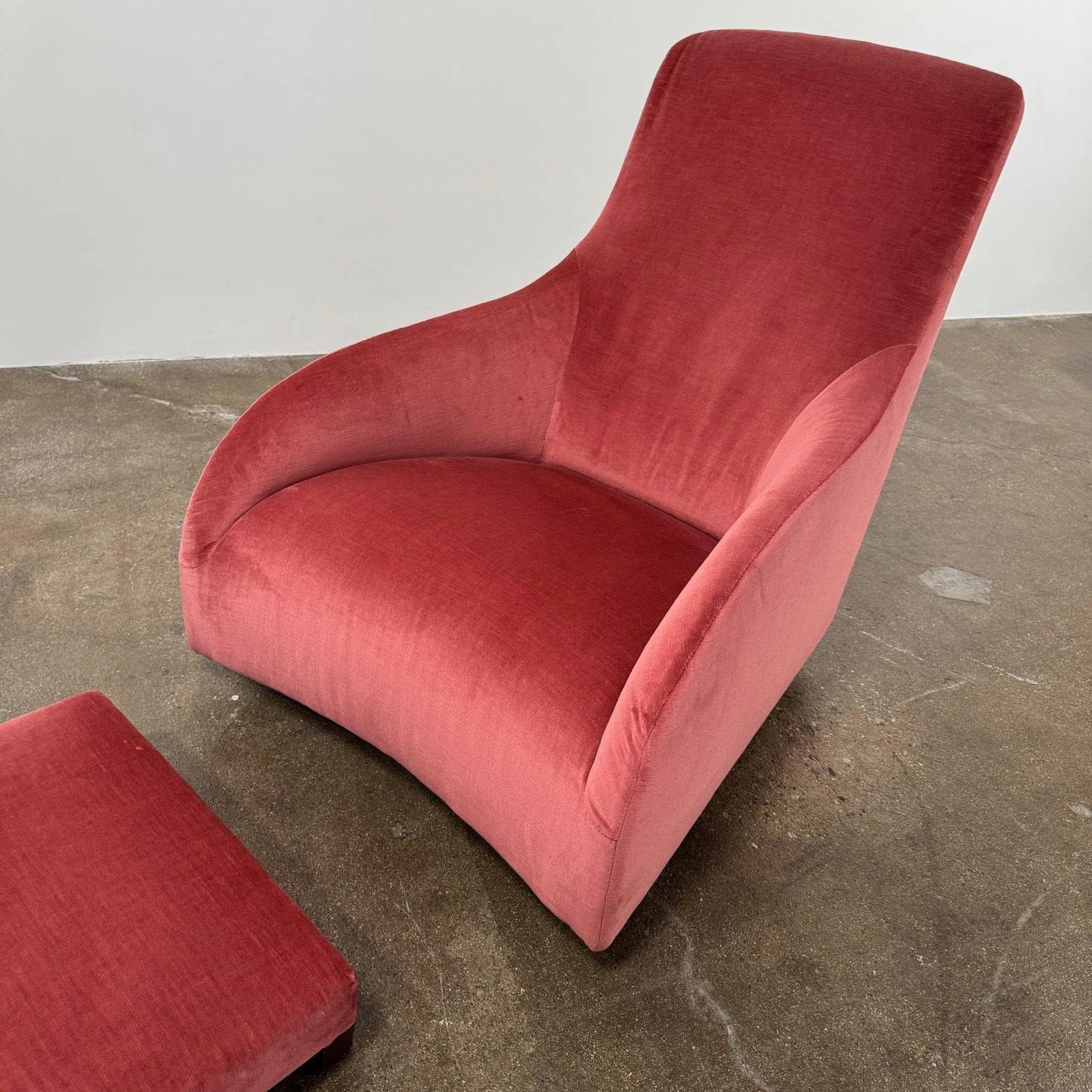Chaise pivotante et pouf Maxalto Kalos