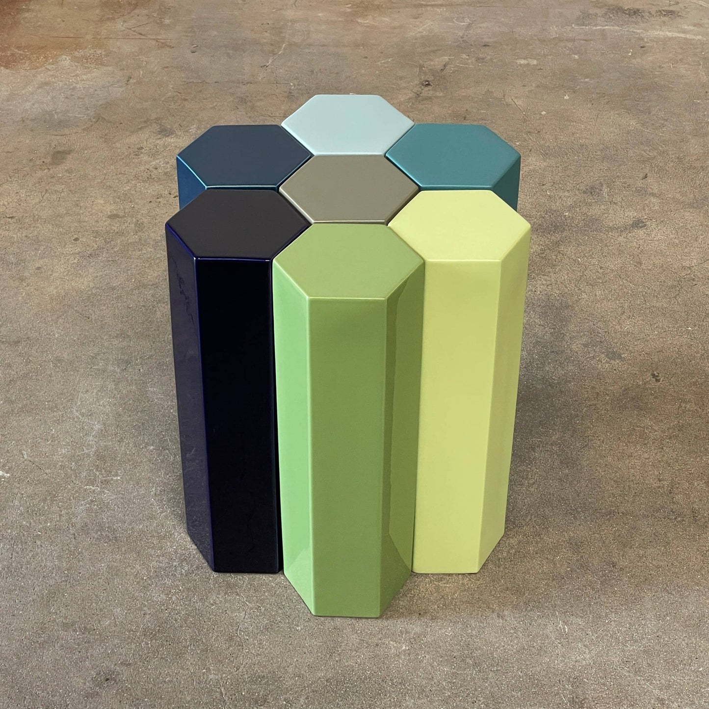 Tables d'appoint MUC 7 de la collection Delcourt