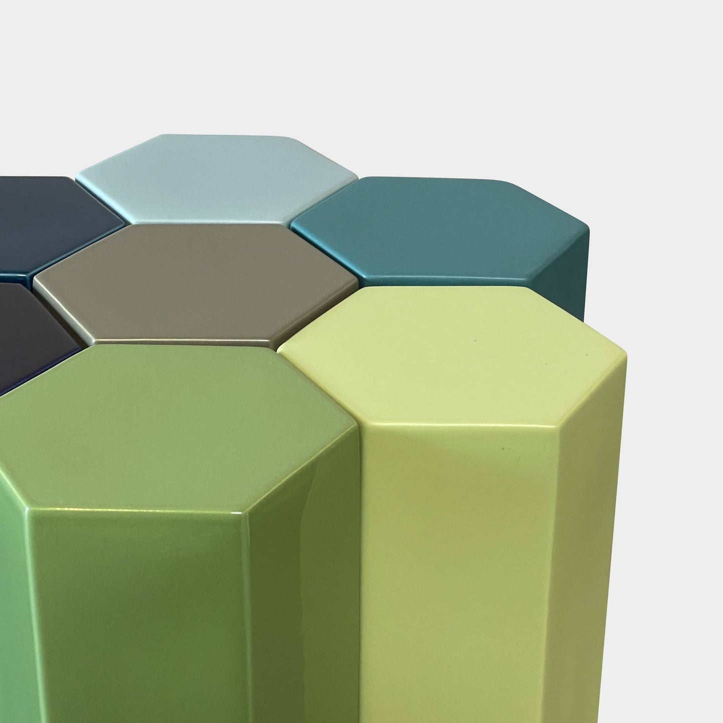 Tables d'appoint MUC 7 de la collection Delcourt