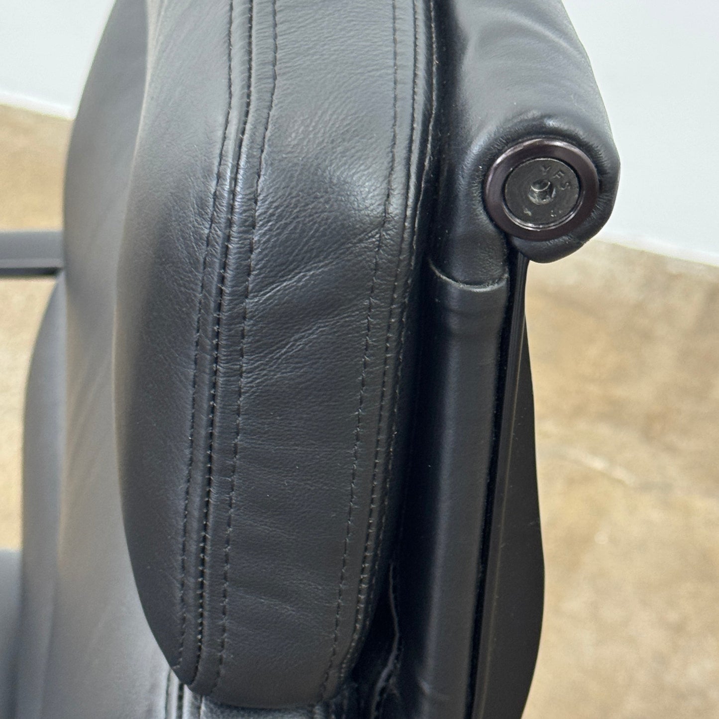 Fauteuil de direction Eames Soft Pad de Herman Miller