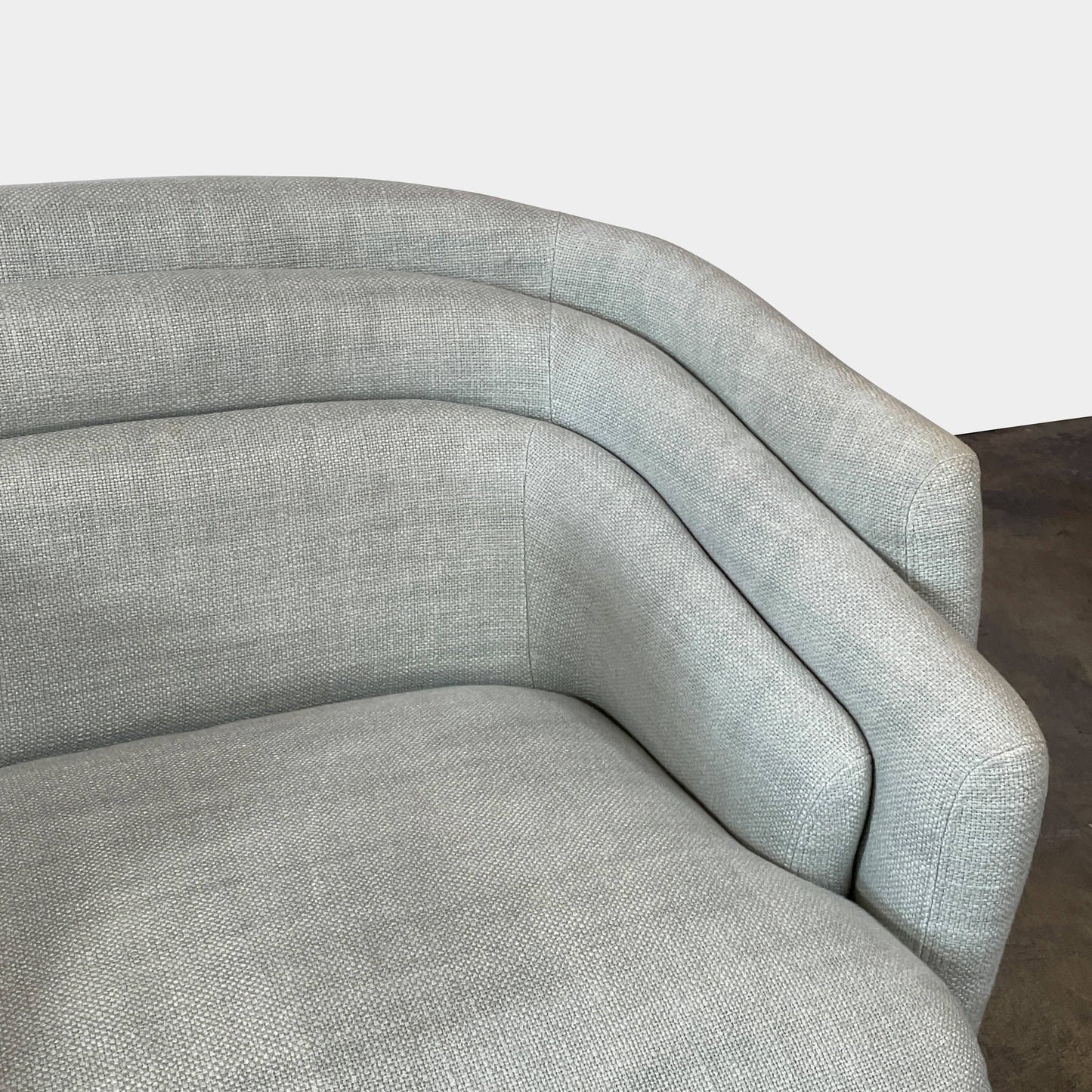 Fauteuil Hug de la collection Delcourt