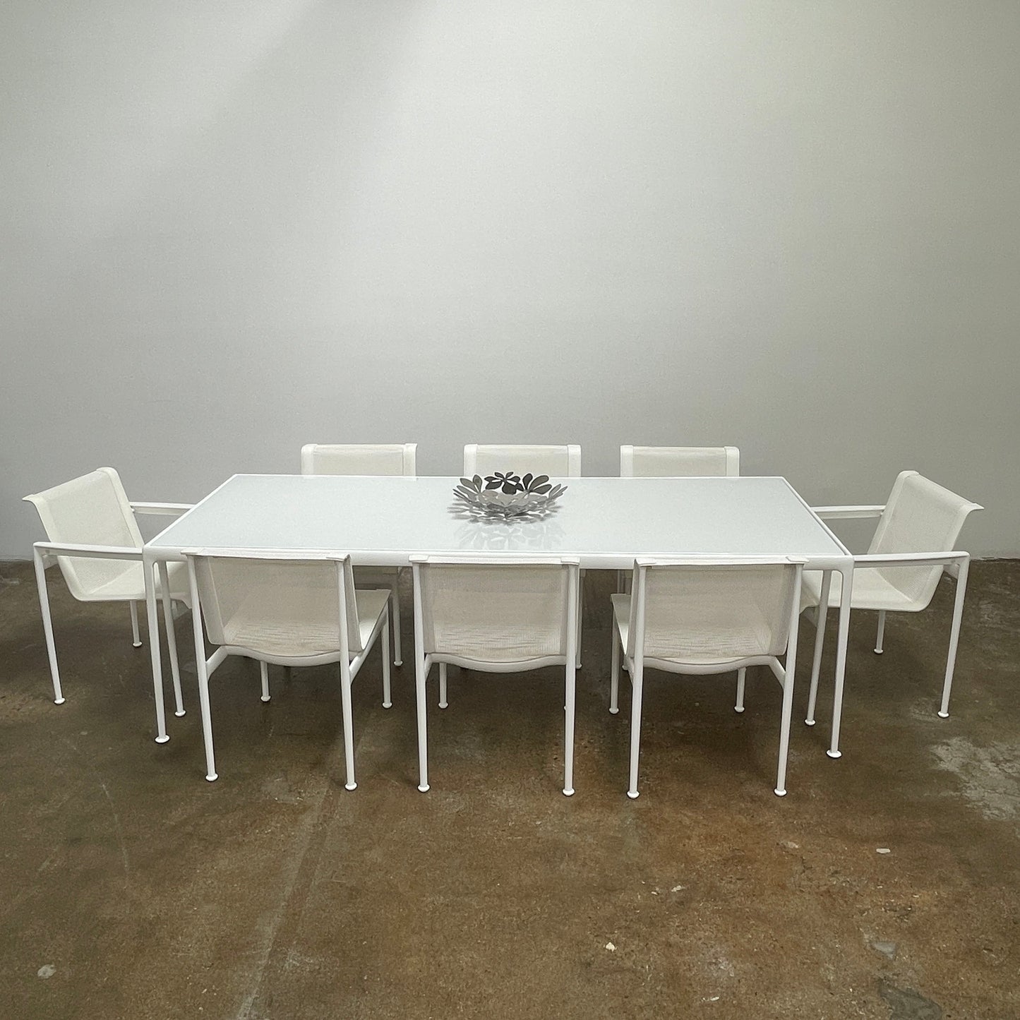 Table à manger d'extérieur blanche Knoll 1966 90