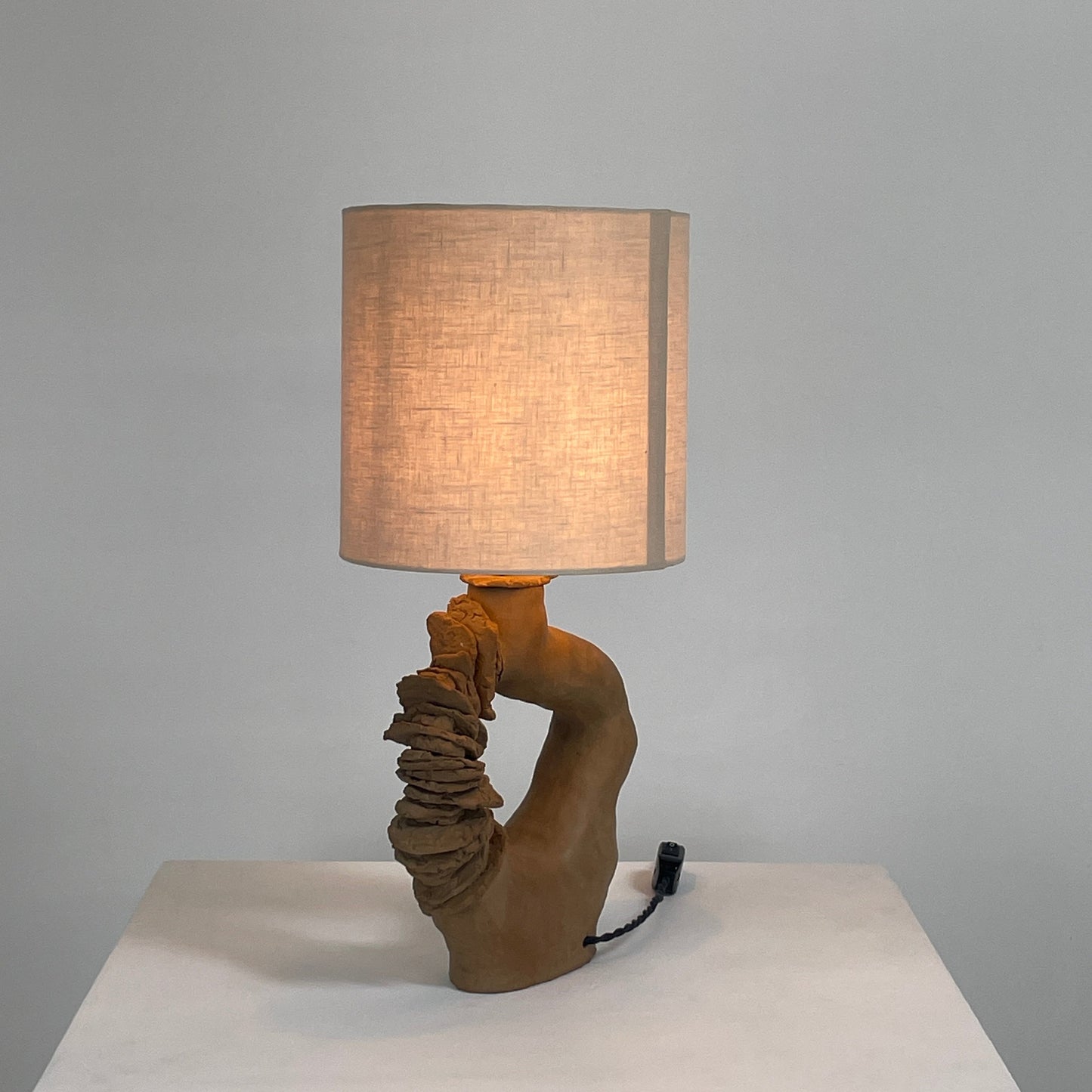 Lampe à arc en céramique Sofi