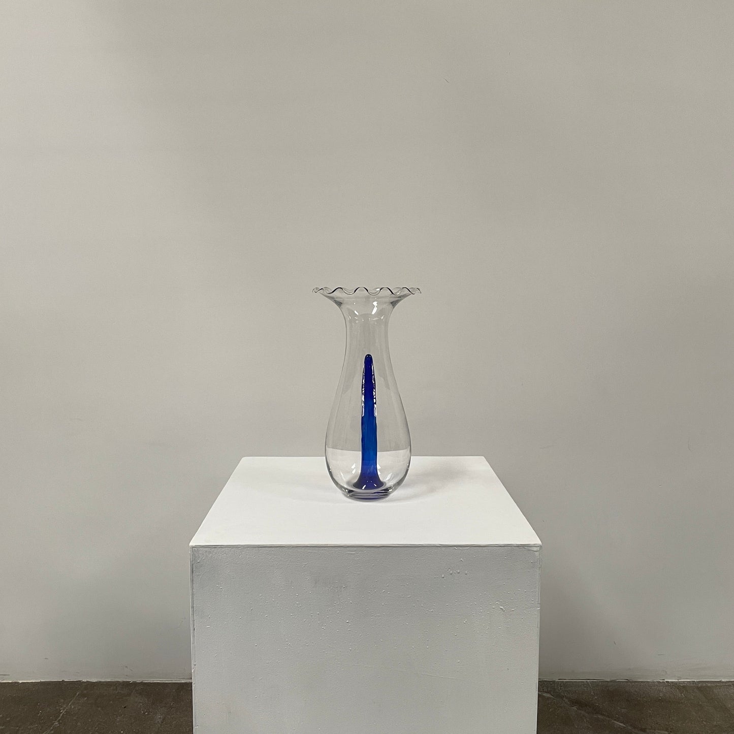Vase Driade Gabriel par Philippe Starck