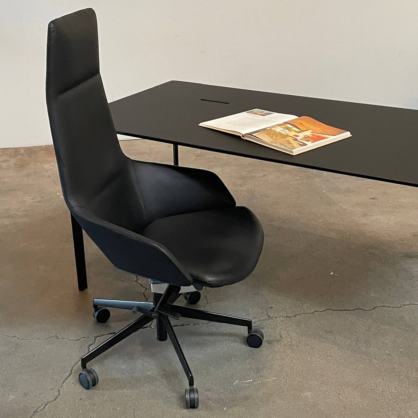 Fauteuil de direction Arper Aston