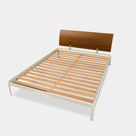 Lit Queen Size DWR Min avec tête de lit en bois