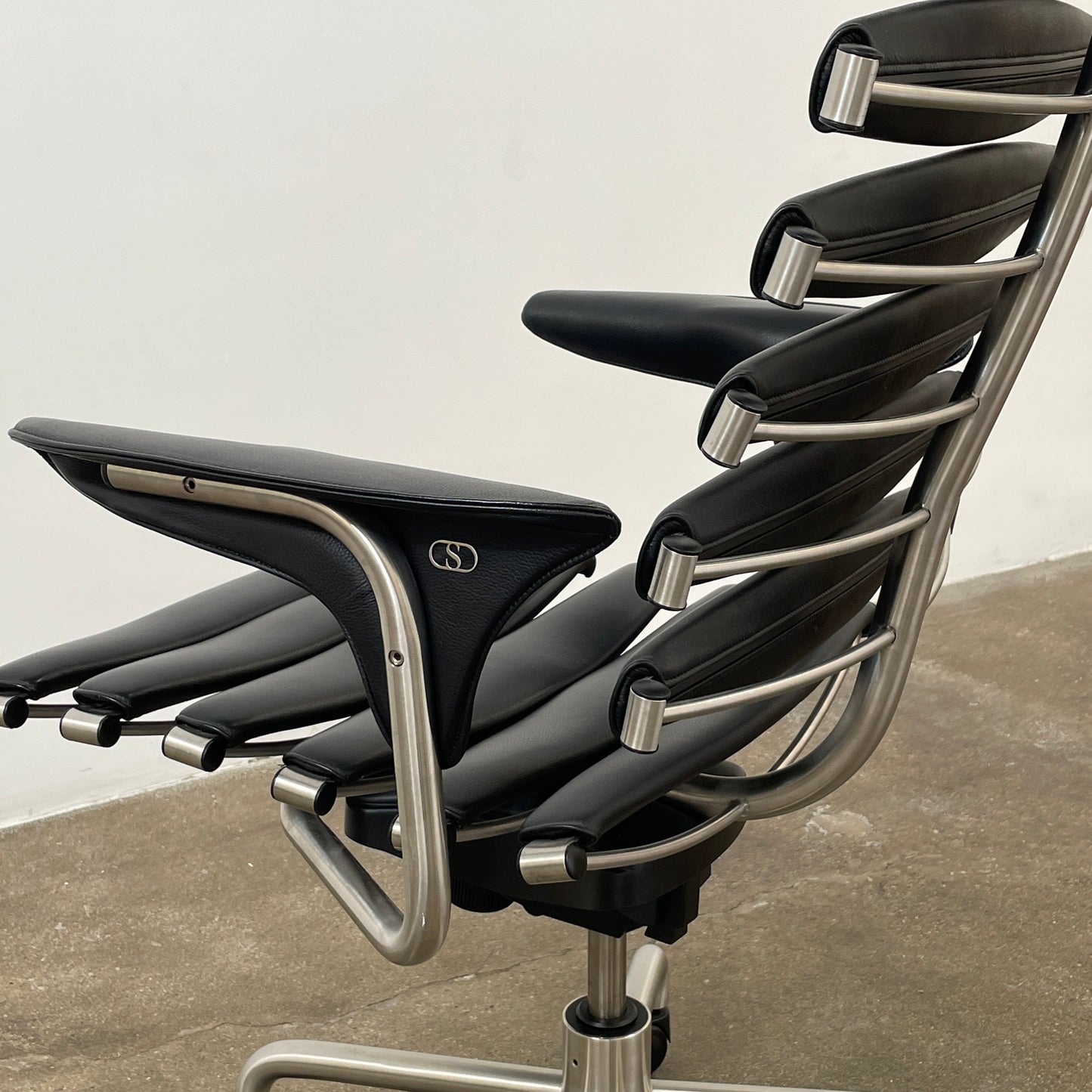 Fauteuil de bureau exécutif à dossier haut De Sede DS-2100
