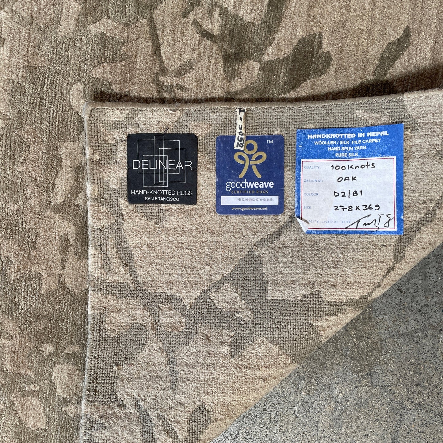 Tapis en laine et soie beige chêne 9x12