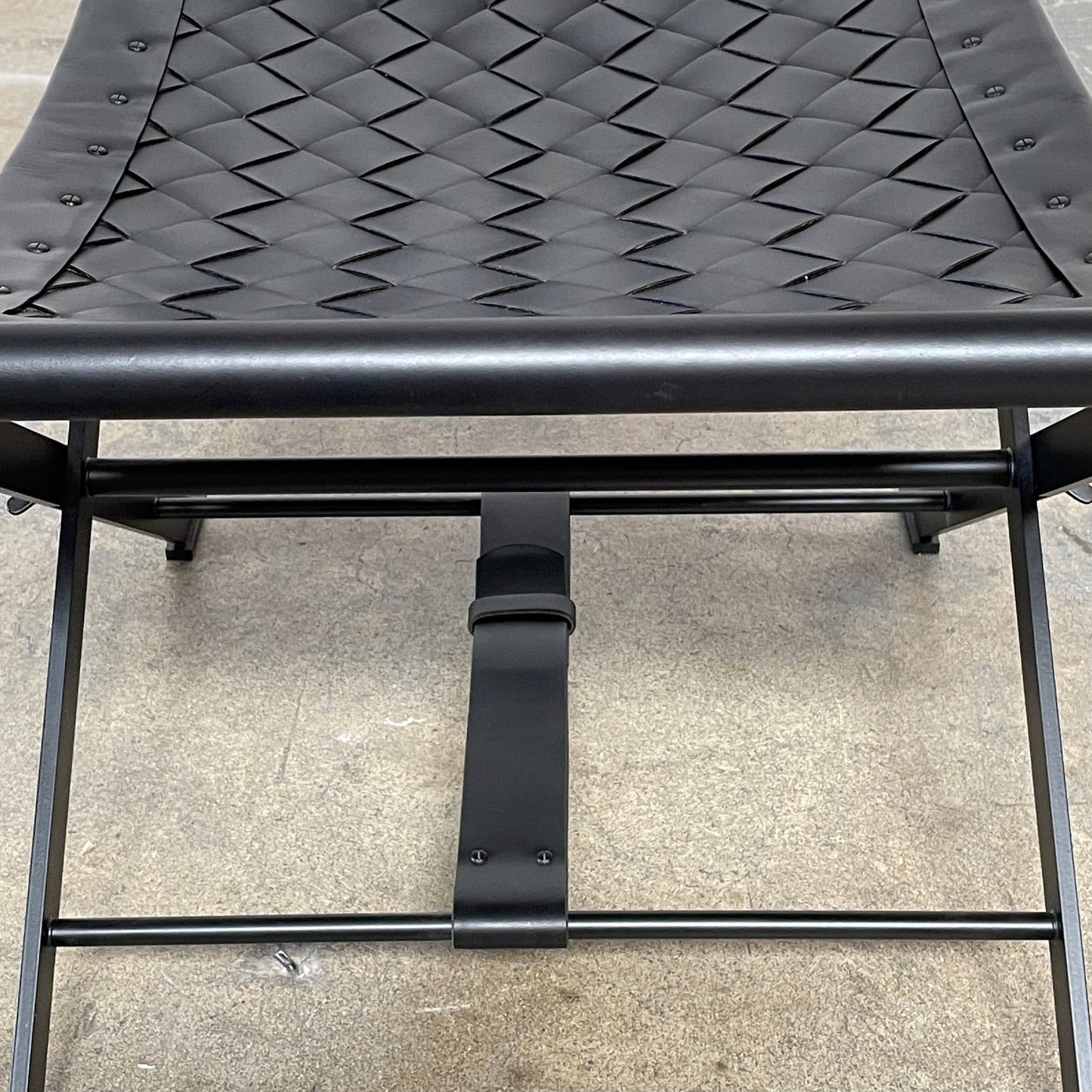 Fauteuil de réalisateur en cuir Nero de Bottega Veneta