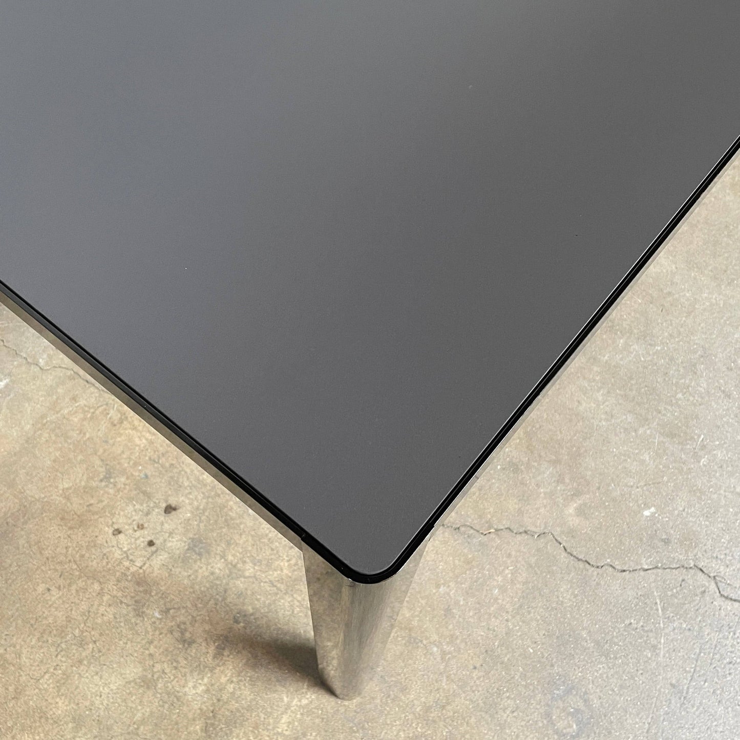 Table à manger Ligne Roset Seram