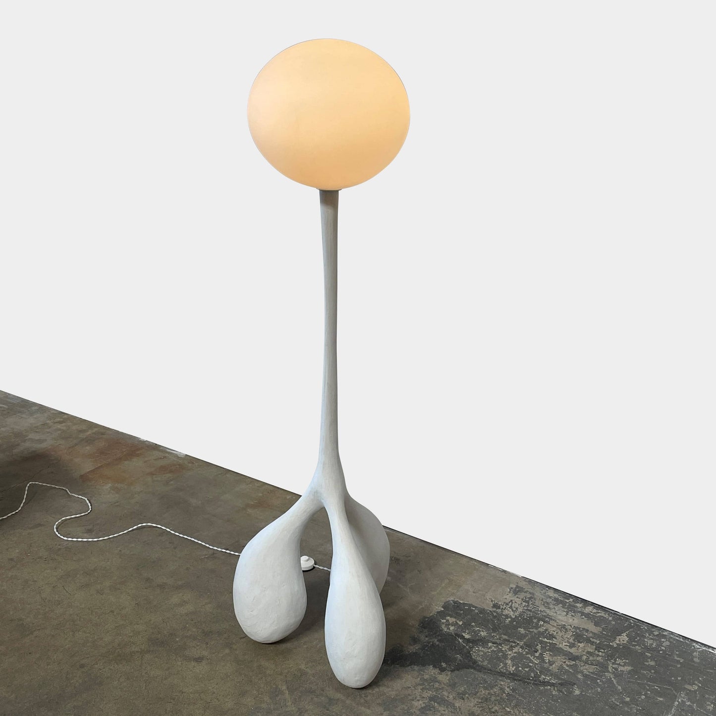 Sculpture lumineuse sur pied Ralph Pucci Mahina