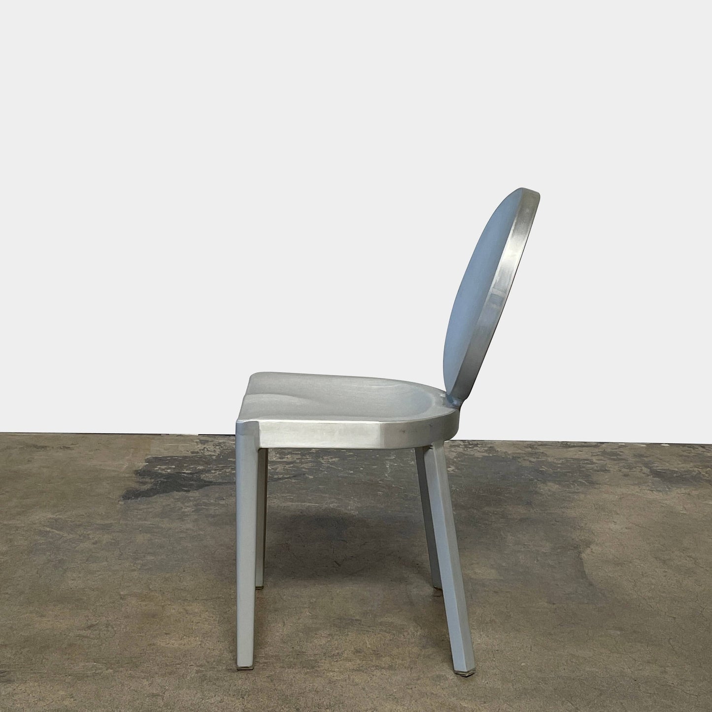 Chaise Emeco Kong