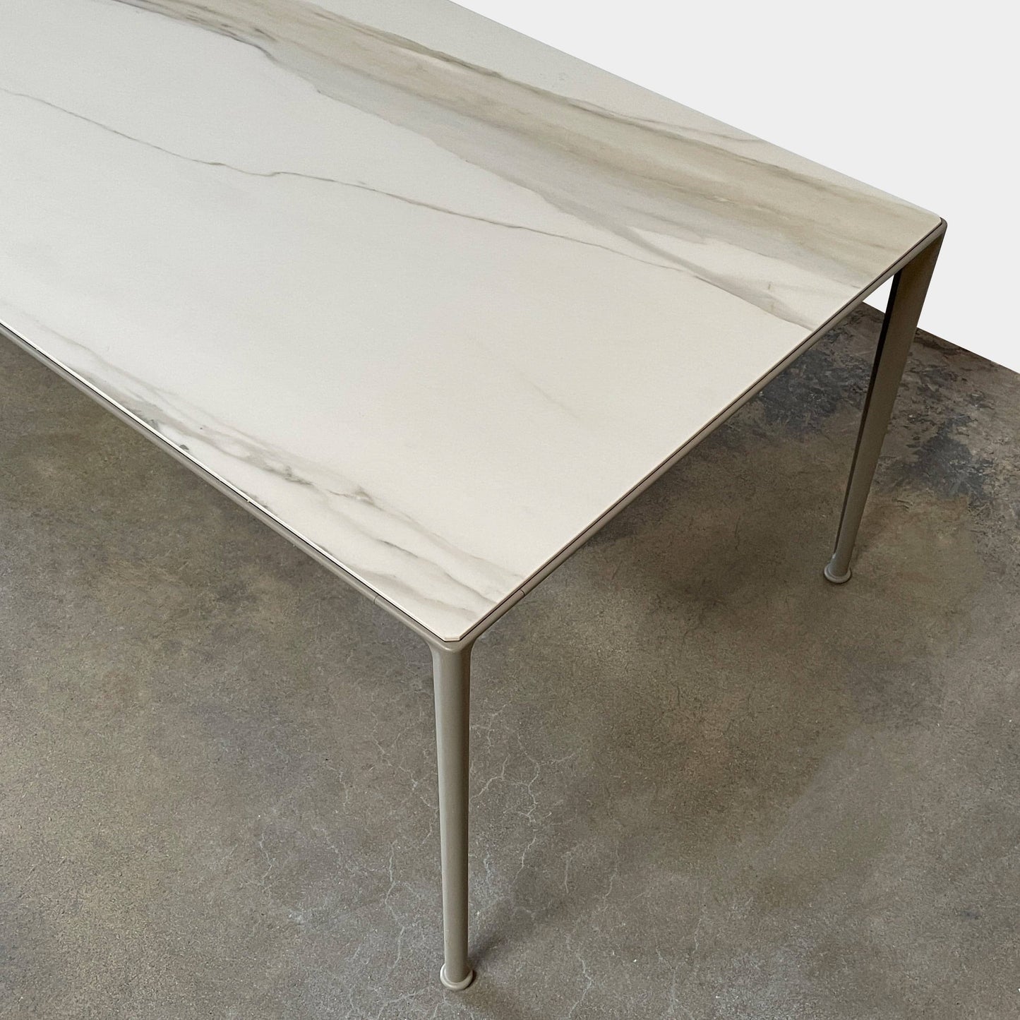 Table à manger d'extérieur Mirto de B&amp;B Italia