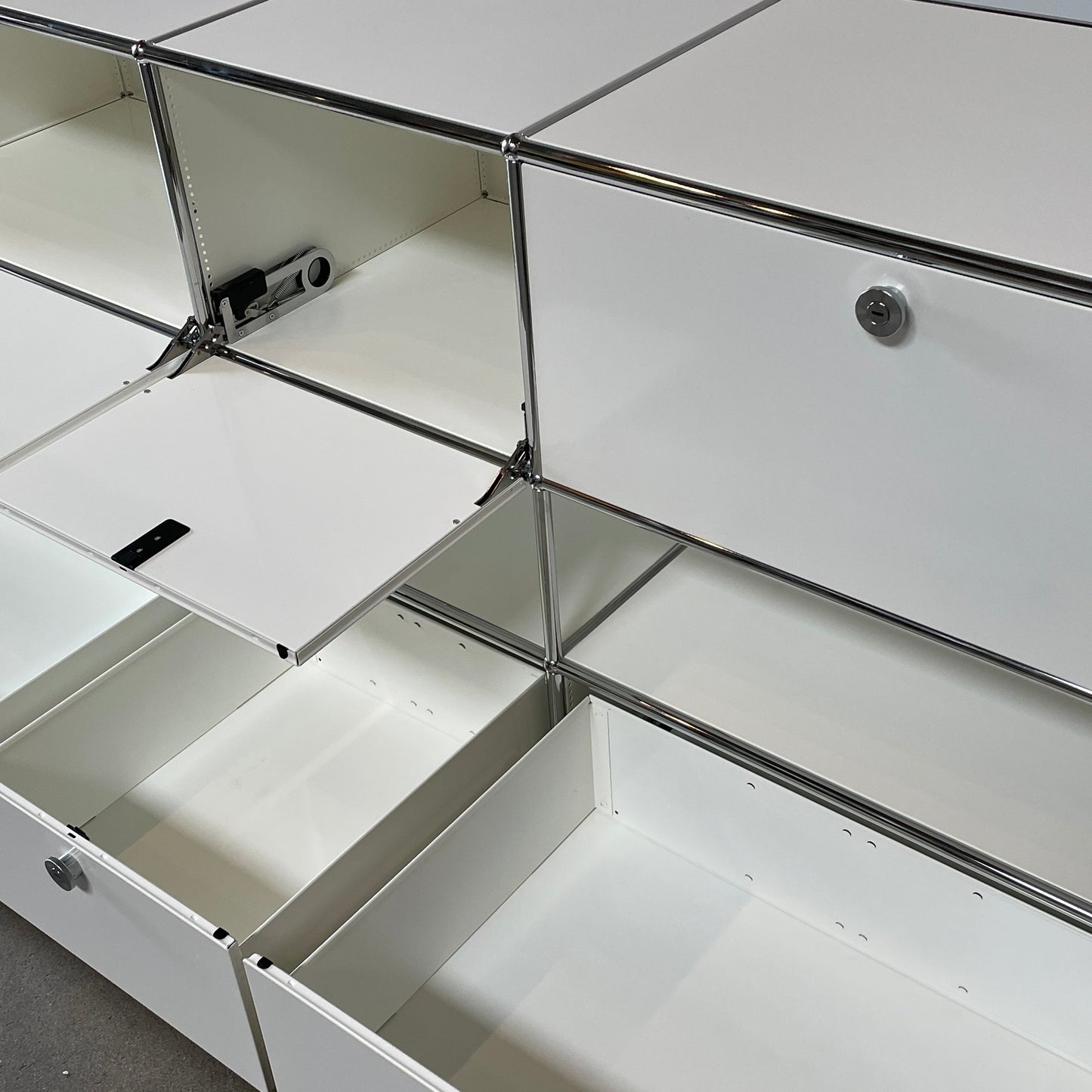 Meuble / Console USM Haller blanc
