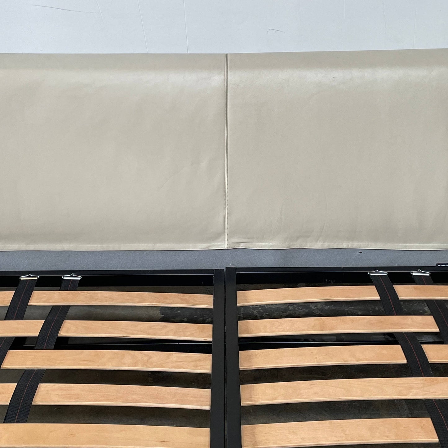 B&amp;B Italia Charles E. Lit King Size