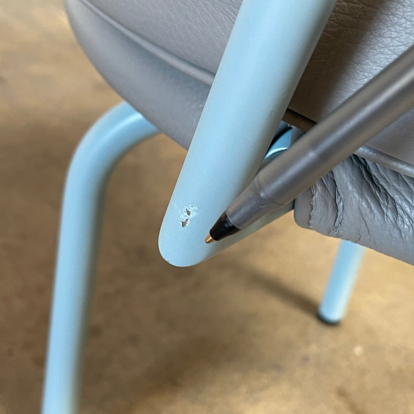 Chaise pivotante Cassina LC7